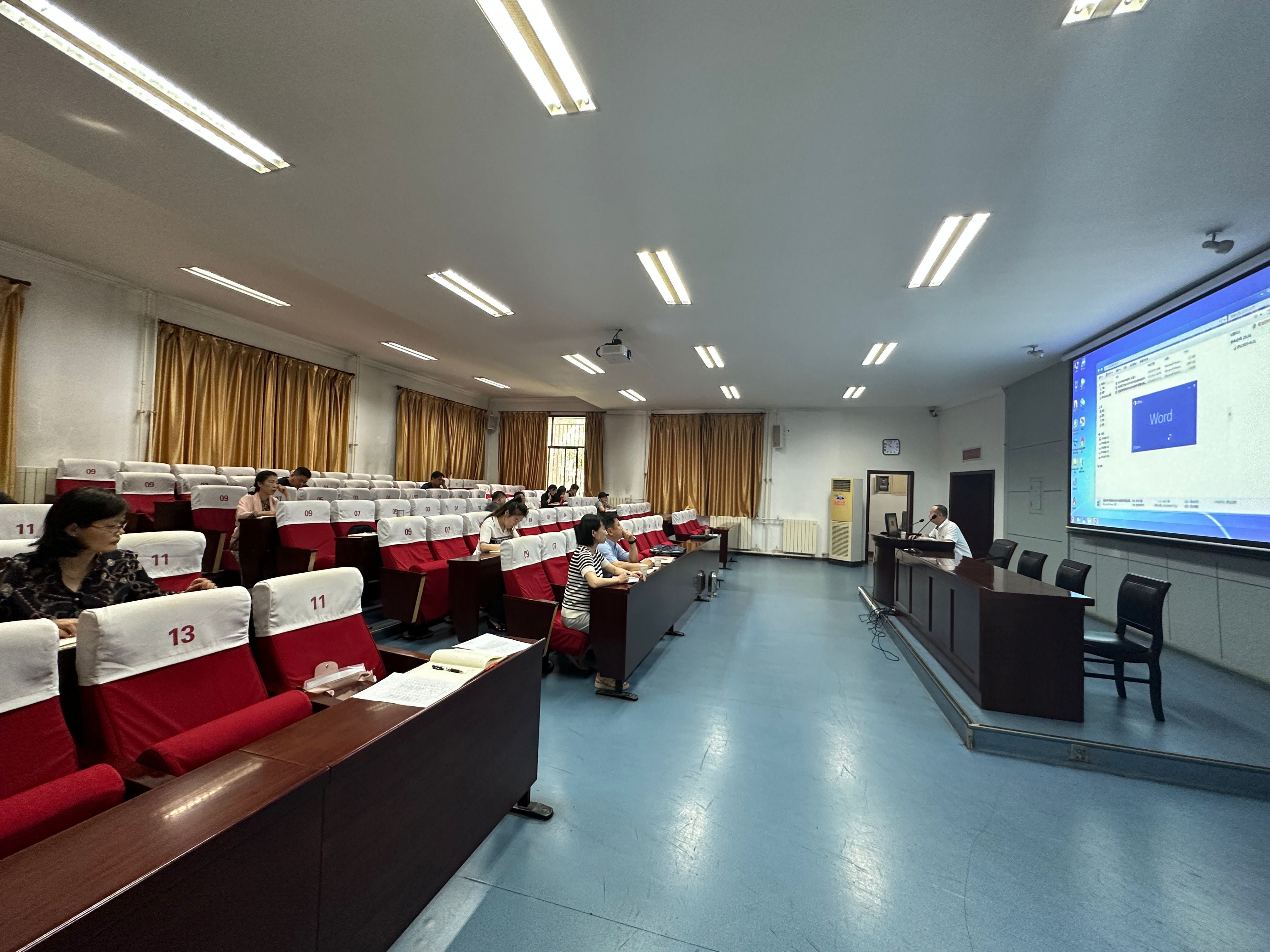 8.31李延平参加组织生活会.jpg 8.31李延平参加组织生活会.jpg