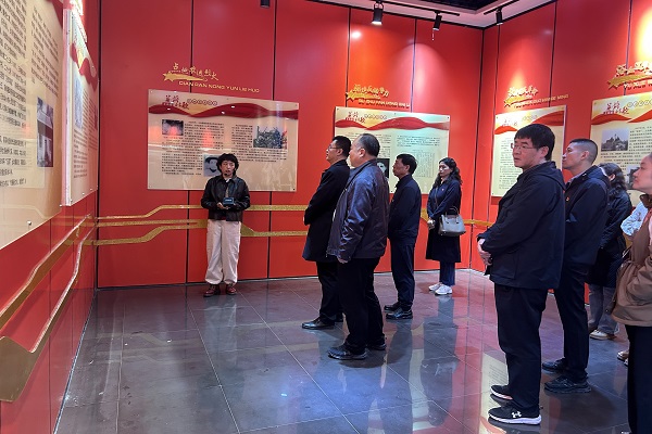 3f2145534fdc007e5f346784843ca610_05112226lqv6.jpg 3f2145534fdc007e5f346784843ca610_05112226lqv6.jpg