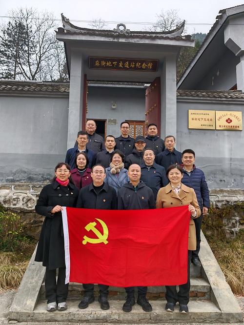 313党日活动2.jpg 313党日活动2.jpg