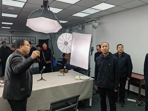 313党日活动3.jpg 313党日活动3.jpg