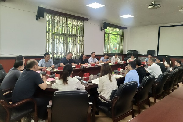 2025.6.30 陕西日报评论部与校院宣传处座谈 - 副本.jpg