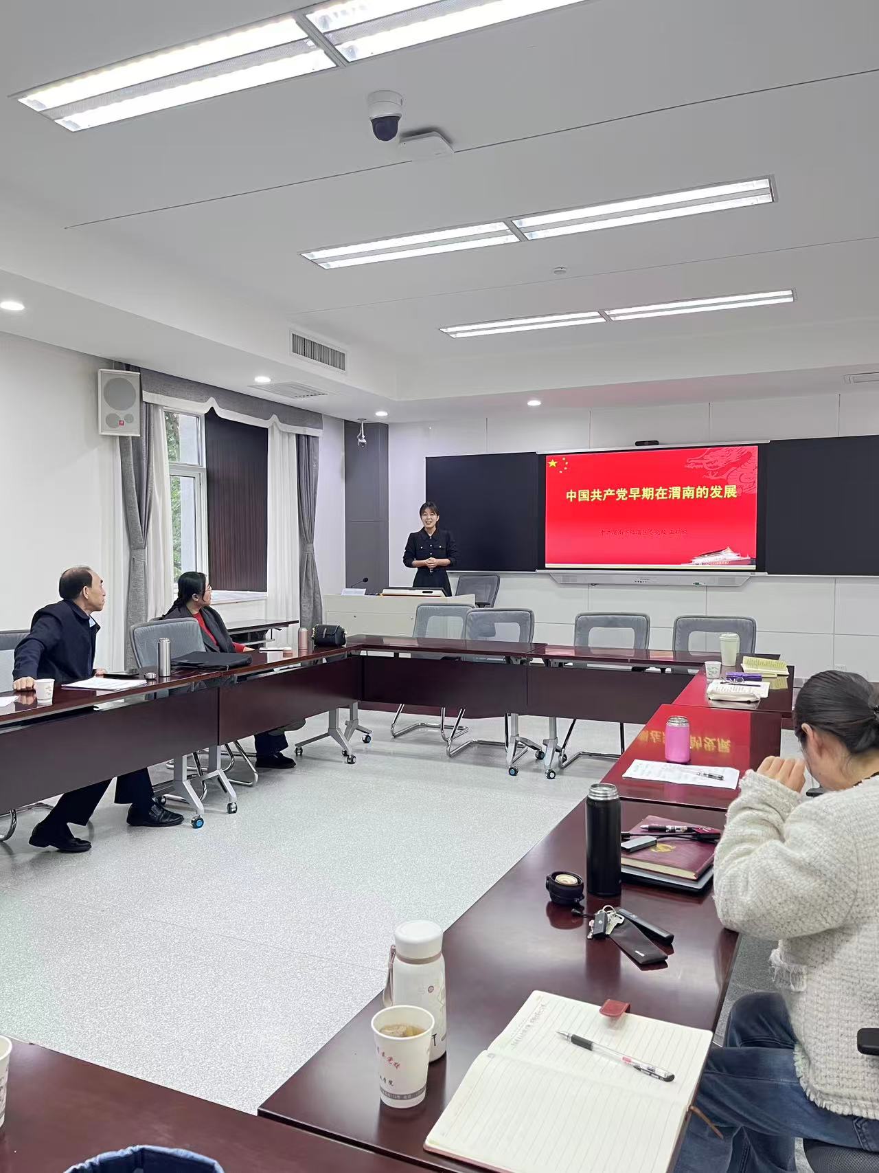 eb0ade578772f1416623e9b7bfed6db.jpg eb0ade578772f1416623e9b7bfed6db.jpg